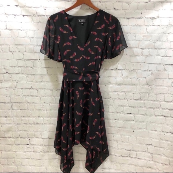 Sam Edelman Handkerchief Dress Boho Feather Print Size 4 Black - Picture 3 of 8